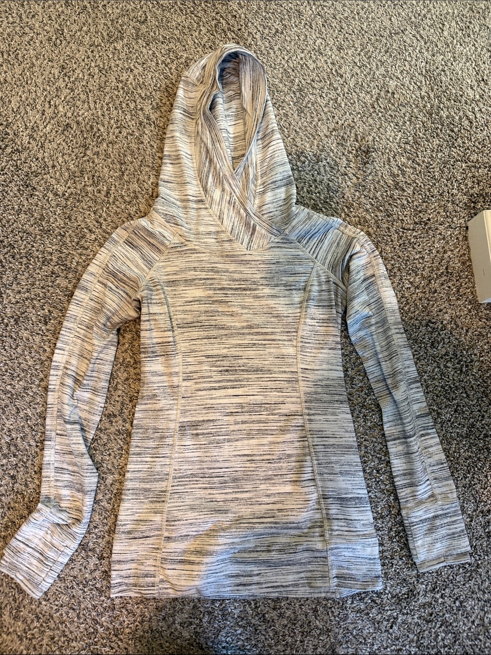 lululemon athletica Striped Purple Short Sleeve V-Neck Top - Picture 8 of 14
